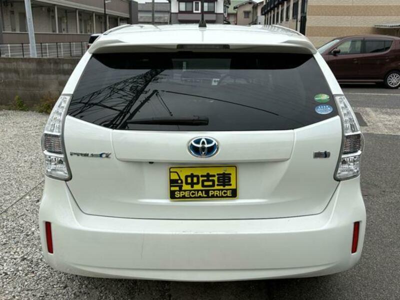 PRIUS ALPHA