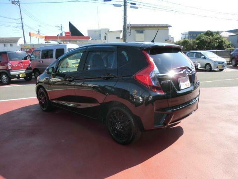 FIT HYBRID