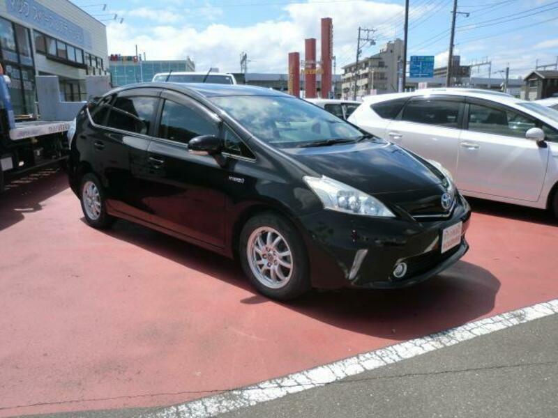 PRIUS ALPHA