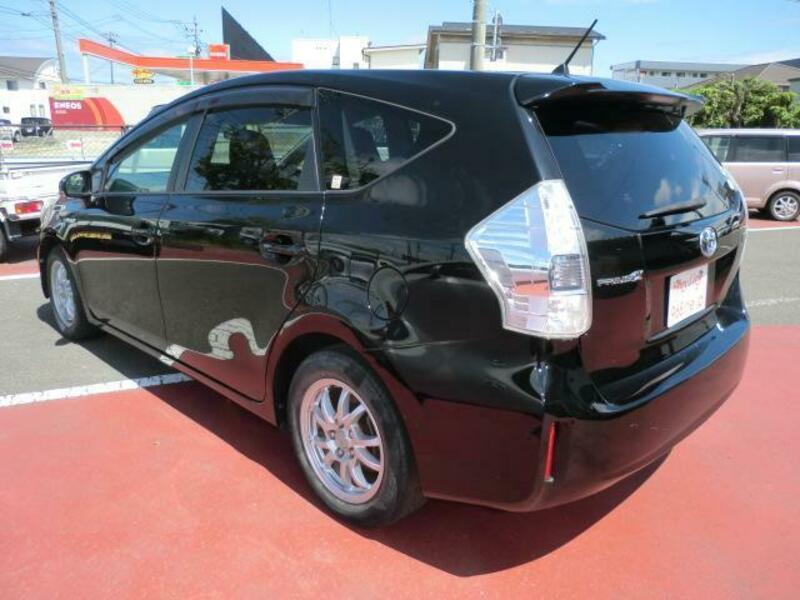 PRIUS ALPHA
