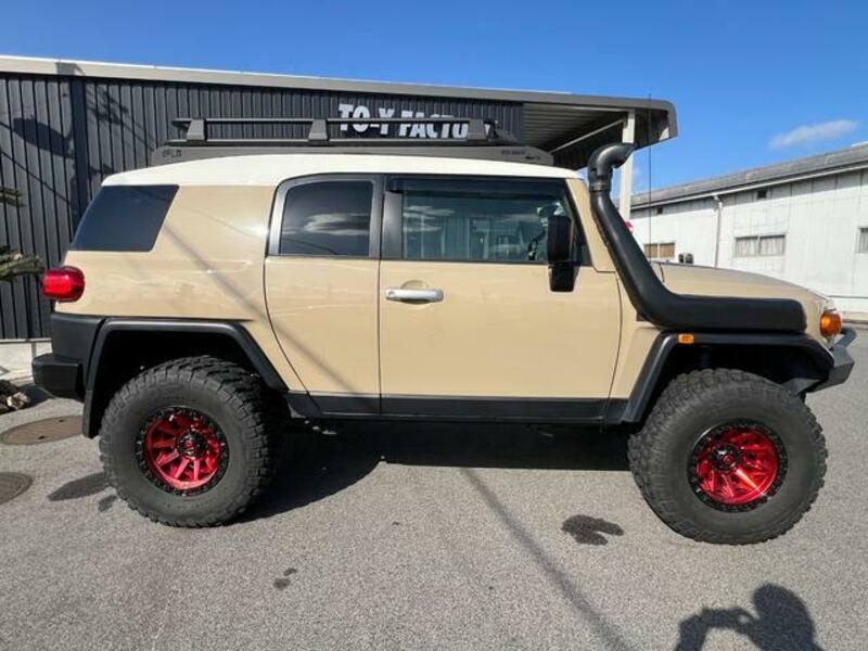 FJ CRUISER