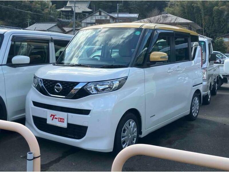 NISSAN ROOX
