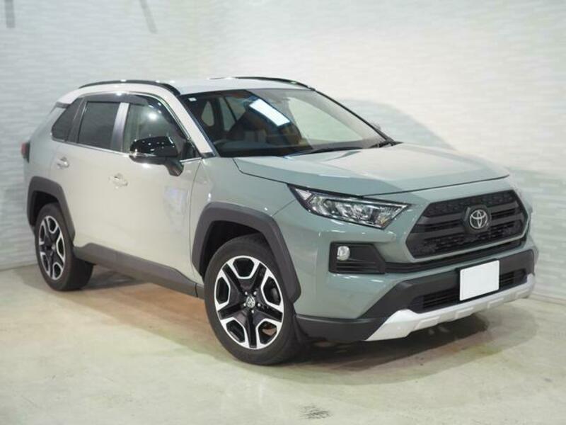 TOYOTA RAV4