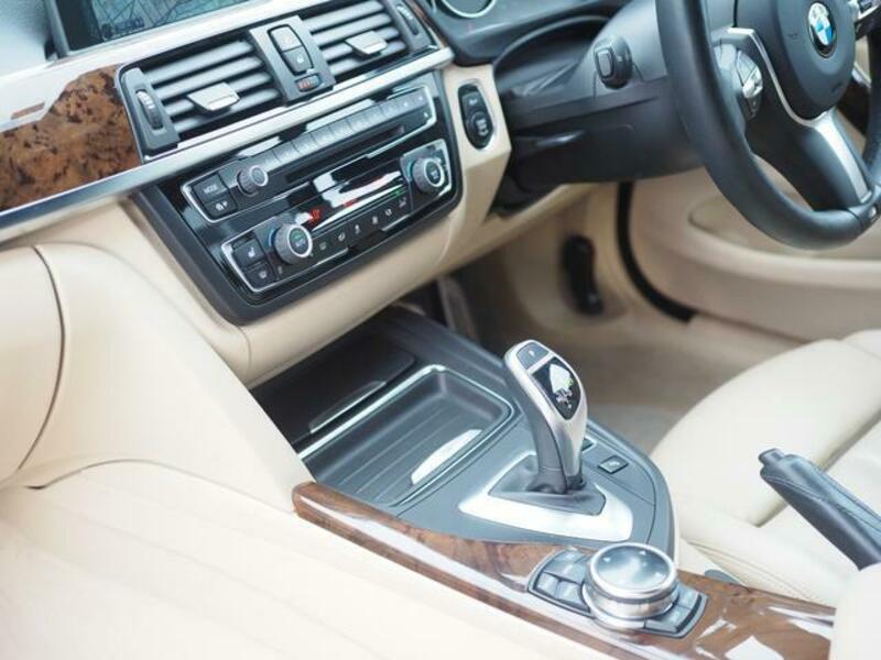 4 SERIES