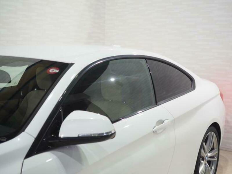 4 SERIES