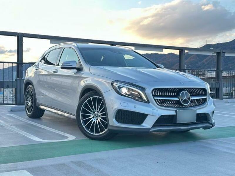 MERCEDES-BENZ GLA CLASS