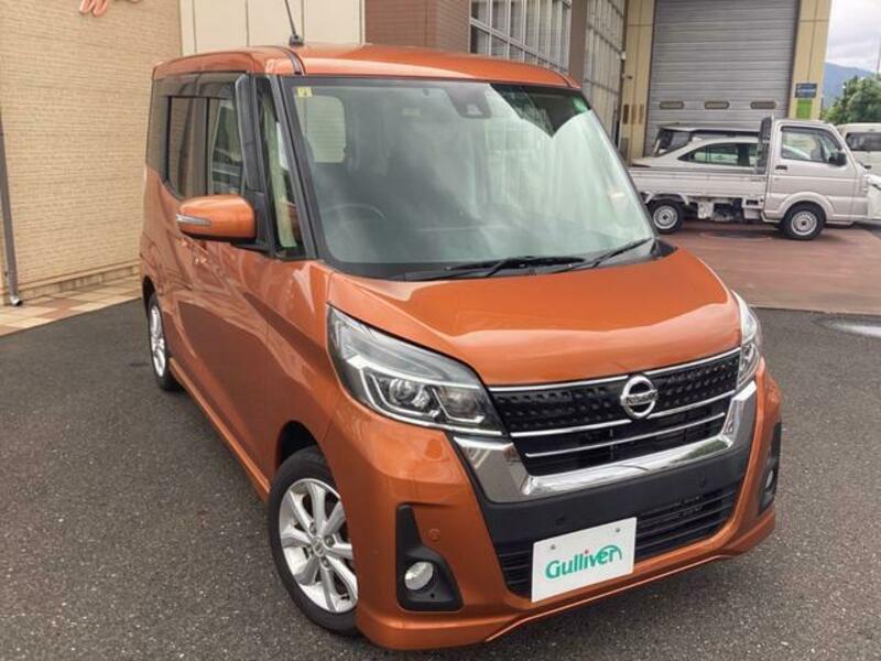 NISSAN DAYZ ROOX