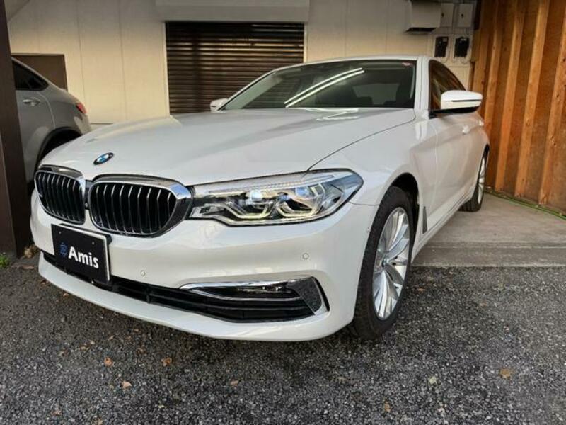 BMW 5 SERIES