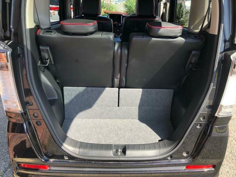 N BOX CUSTOM