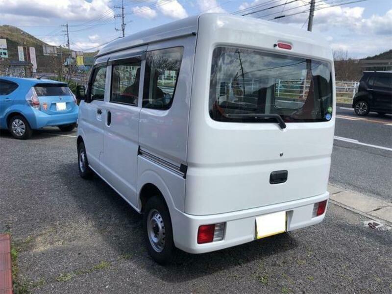MINICAB VAN