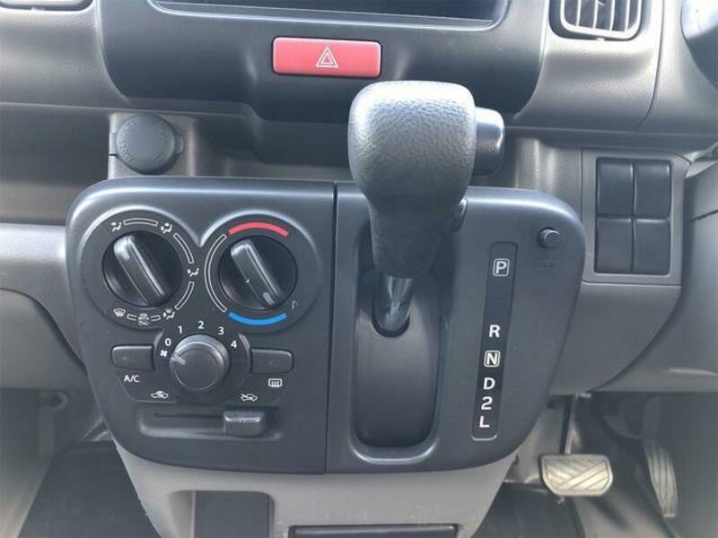 MINICAB VAN