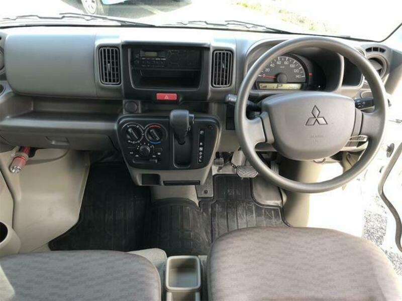 MINICAB VAN