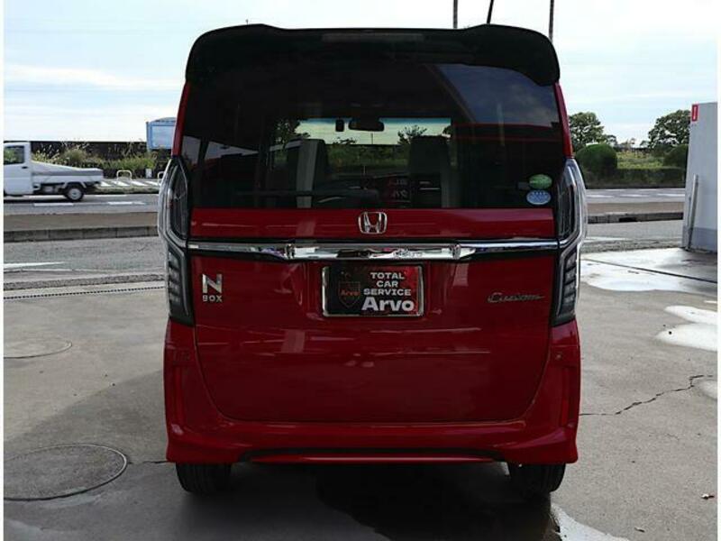 N BOX CUSTOM