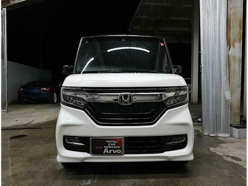 N BOX CUSTOM