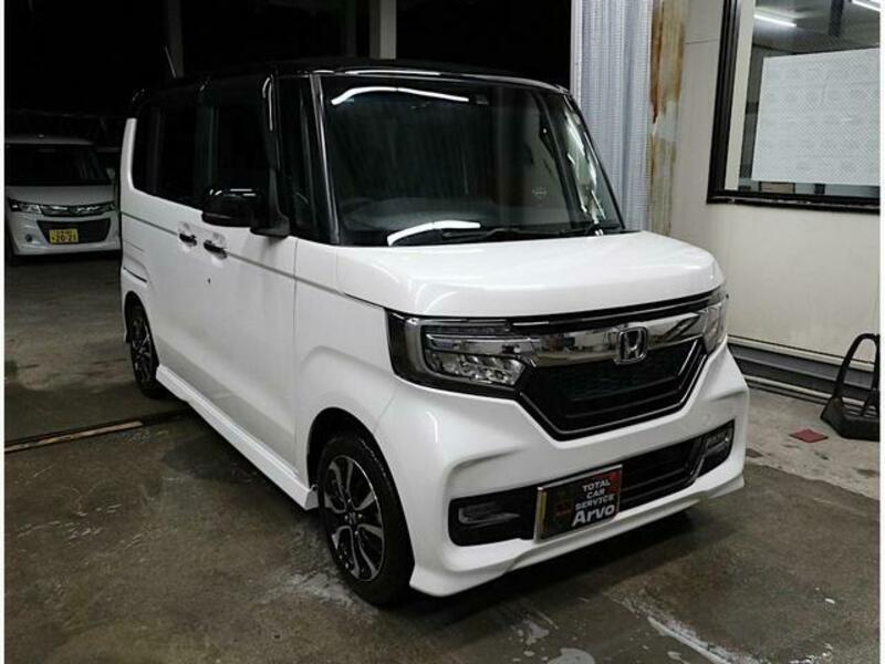 N BOX CUSTOM