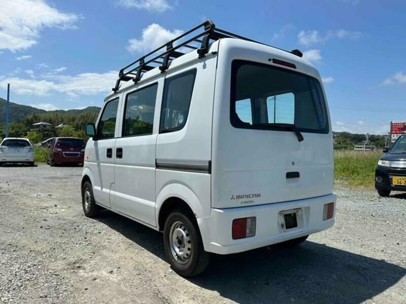 MINICAB VAN