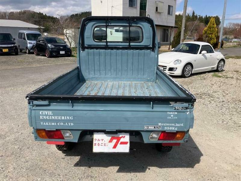MINICAB TRUCK