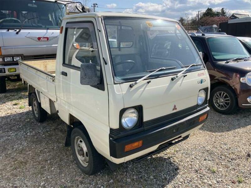 MINICAB TRUCK