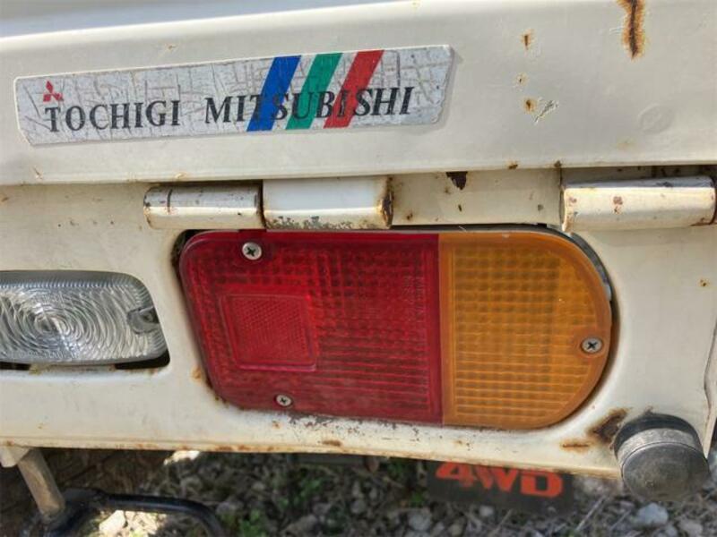 MINICAB TRUCK