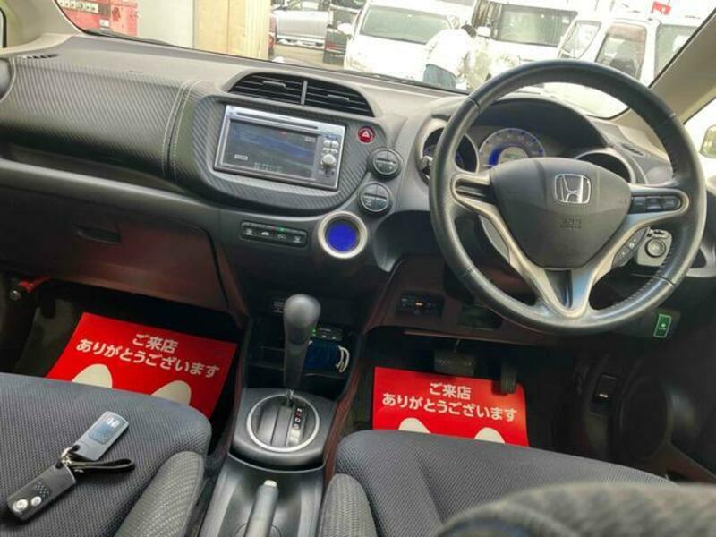 FIT HYBRID