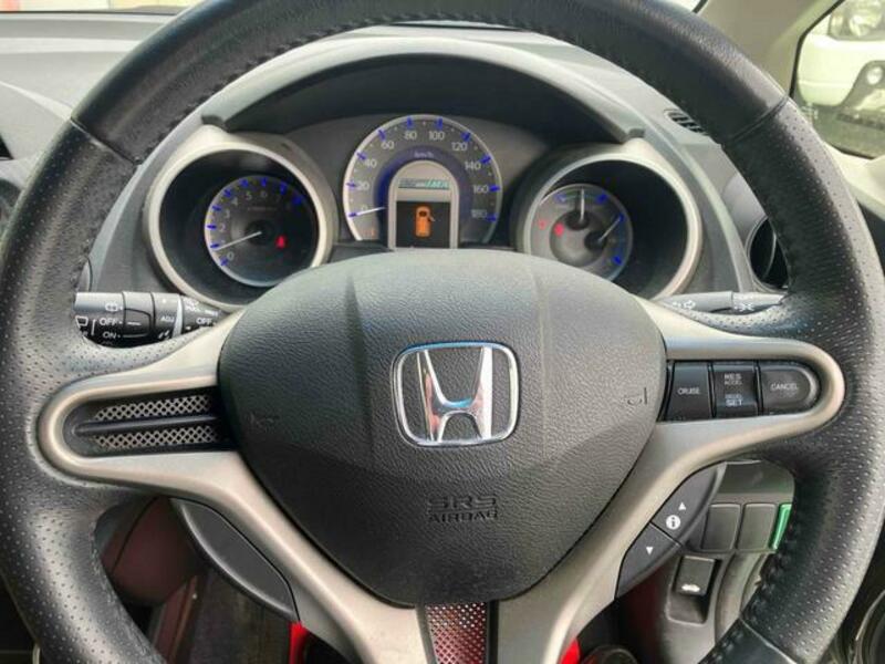FIT HYBRID