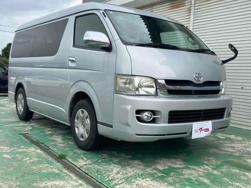 TOYOTA HIACE WAGON