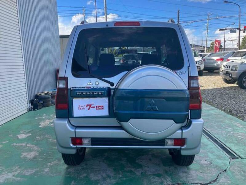 PAJERO MINI