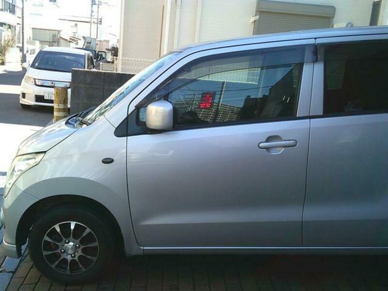 WAGON R
