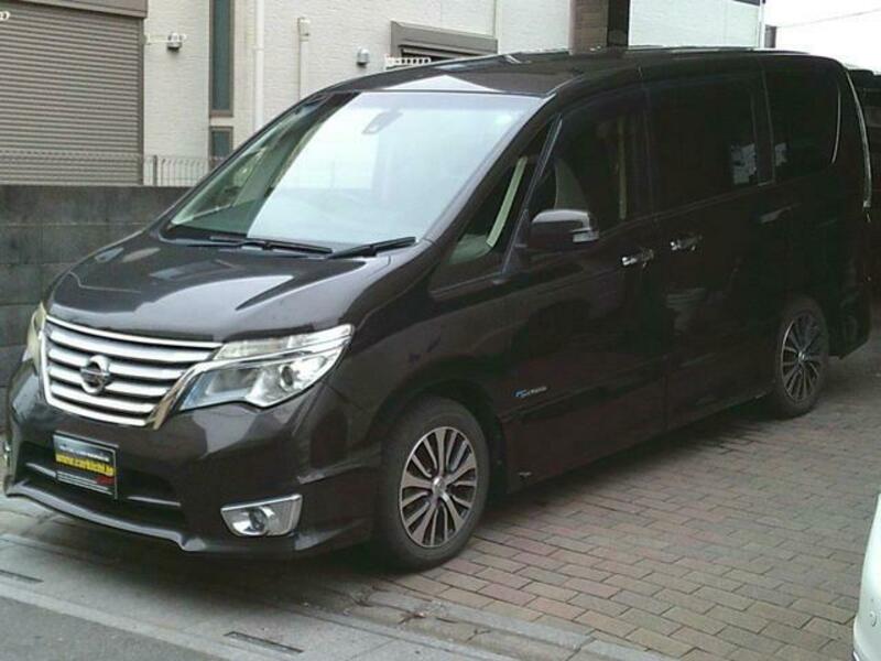 NISSAN SERENA
