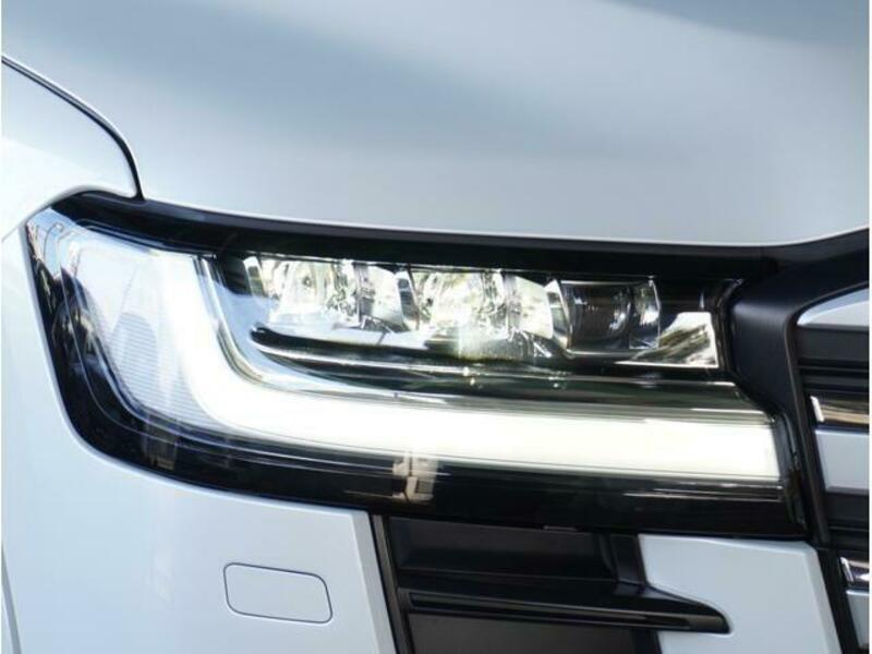LAND CRUISER
