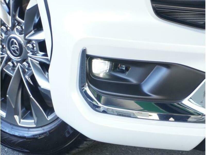 LAND CRUISER