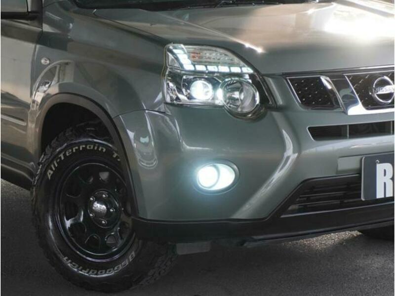 X-TRAIL