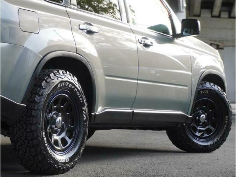 X-TRAIL
