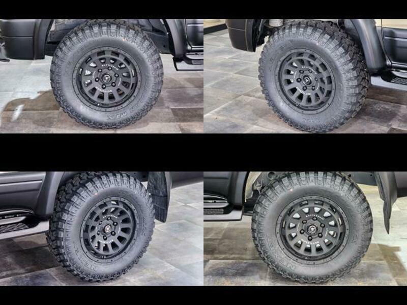 HILUX SURF