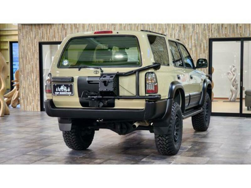 HILUX SURF
