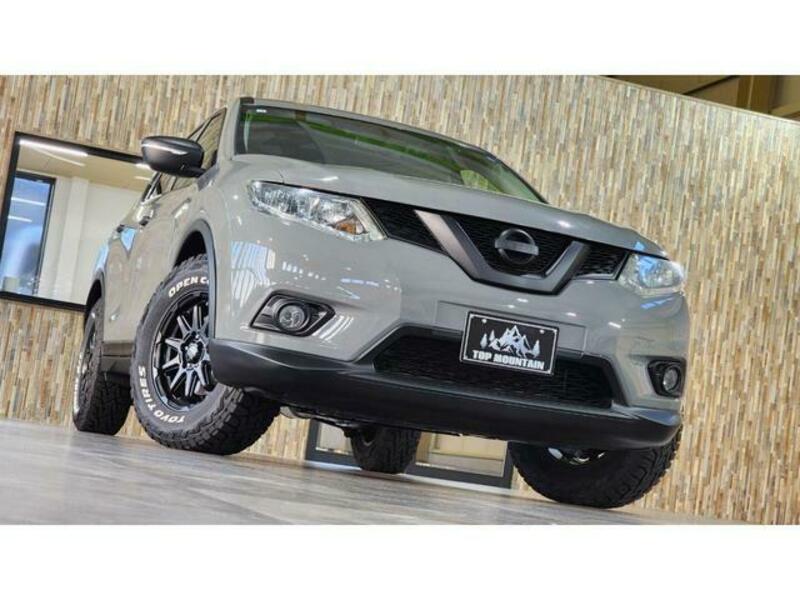 X-TRAIL