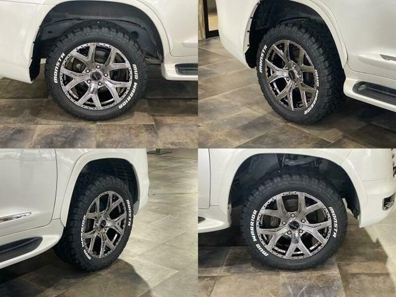 LAND CRUISER