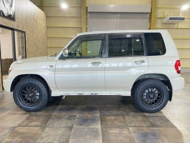 PAJERO IO