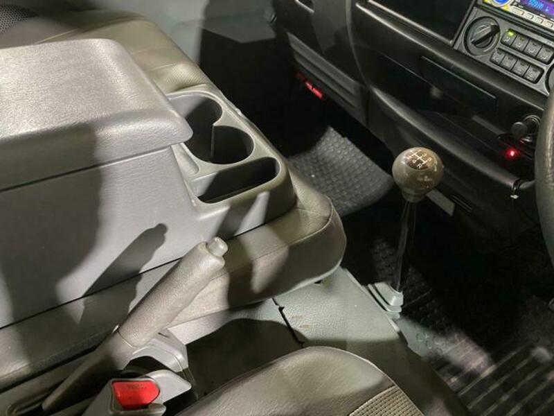 BONGO VAN