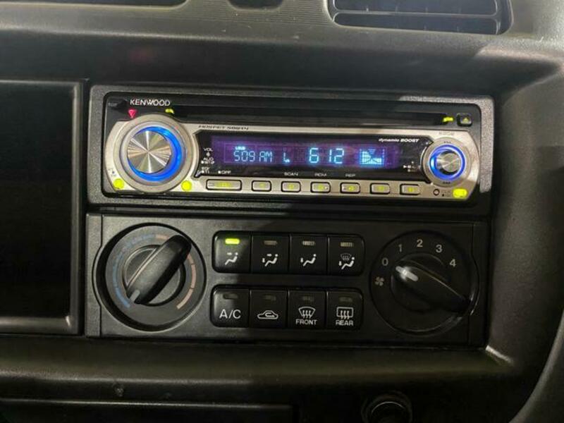 BONGO VAN