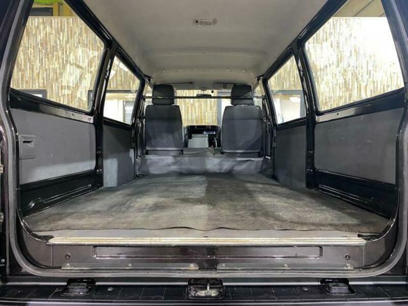 BONGO VAN