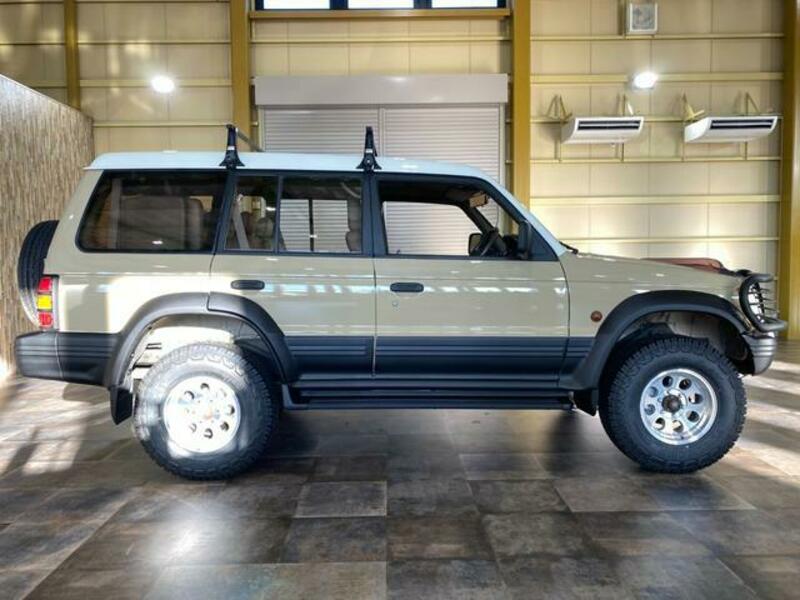 PAJERO