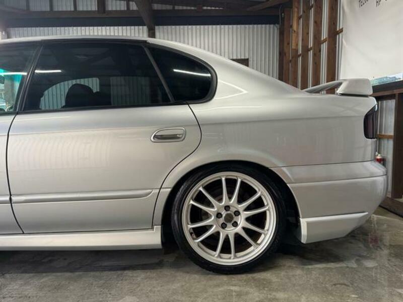 LEGACY B4