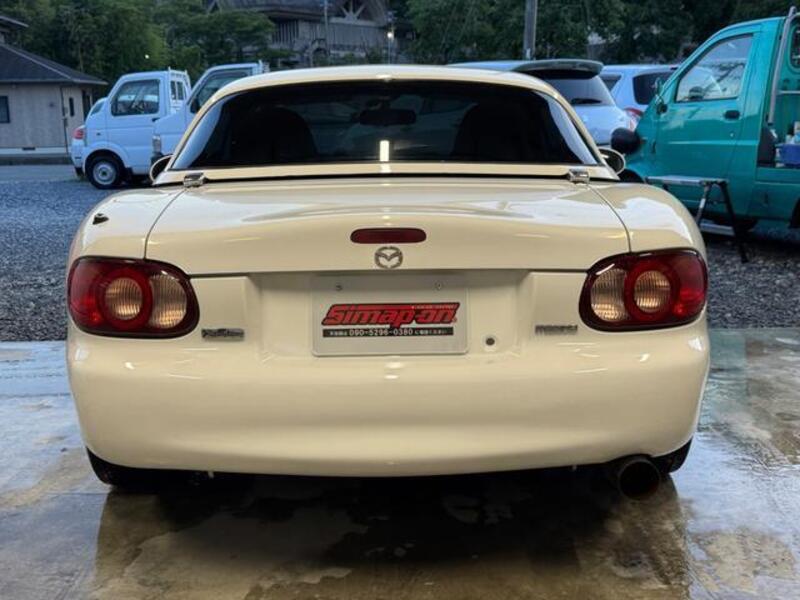 ROADSTER