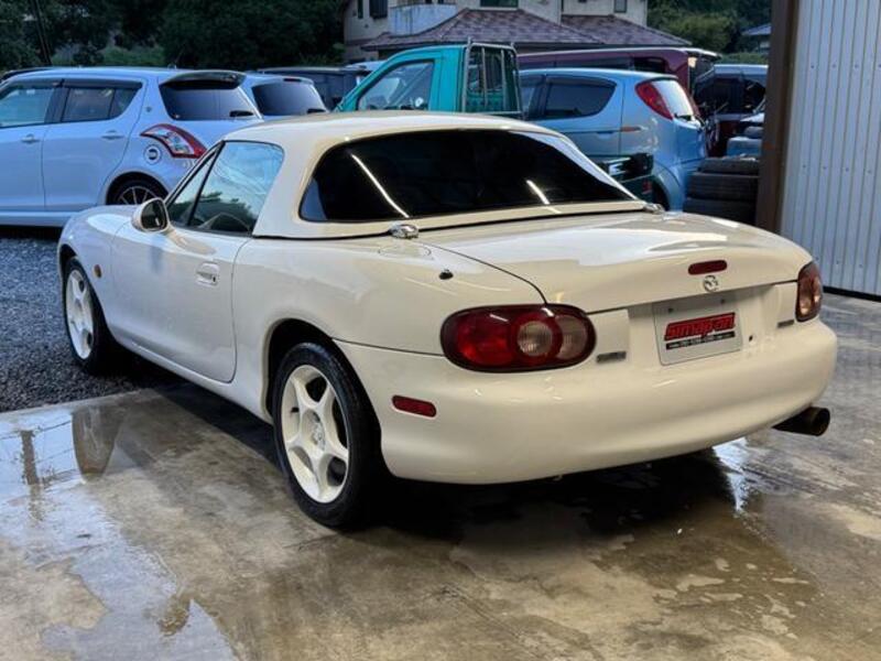 ROADSTER