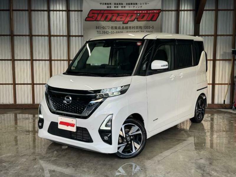 NISSAN ROOX