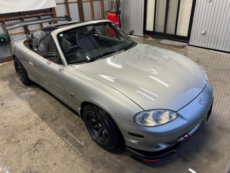 ROADSTER