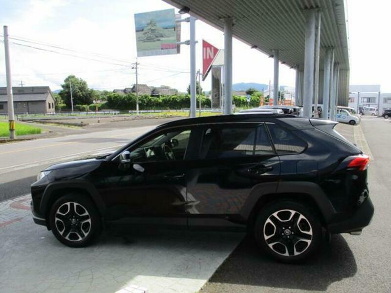 RAV4