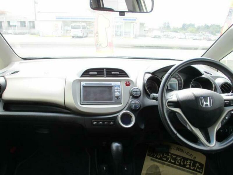 FIT HYBRID