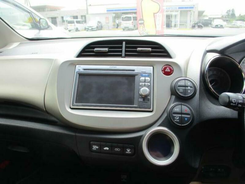 FIT HYBRID